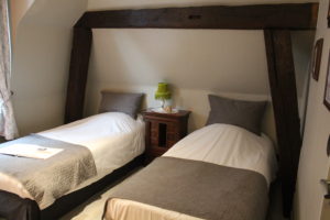 Chambre TWIN à l'hôtel HYPNOS à HESDIN.