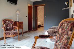 Chambre pour les famille ou les groupes à l'hôtel HYPNOS à HESDIN.