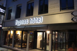 facade de l'hypnos hotel à HESDIN